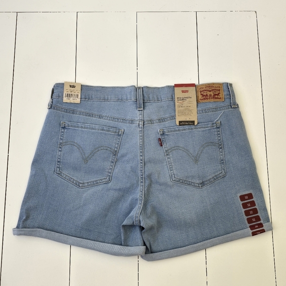 NWT Levi's Mid Length Cuffed Shorts Light Wash 32 - Picture 6 of 13